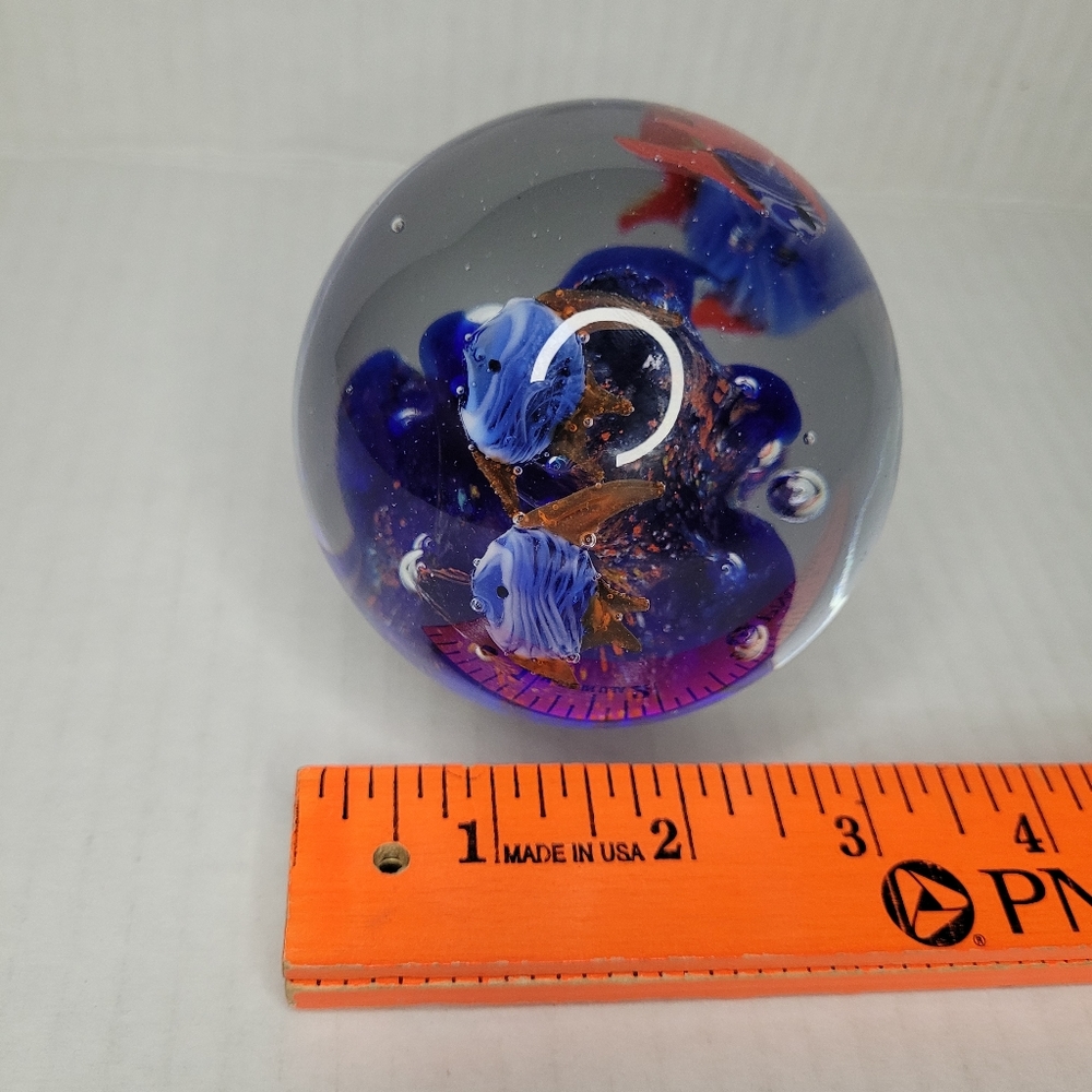 Glass Paperweight Under The Sea Decor Fish Swimming Ocean Reef Blue Ariel Beach - Picture 3 of 6